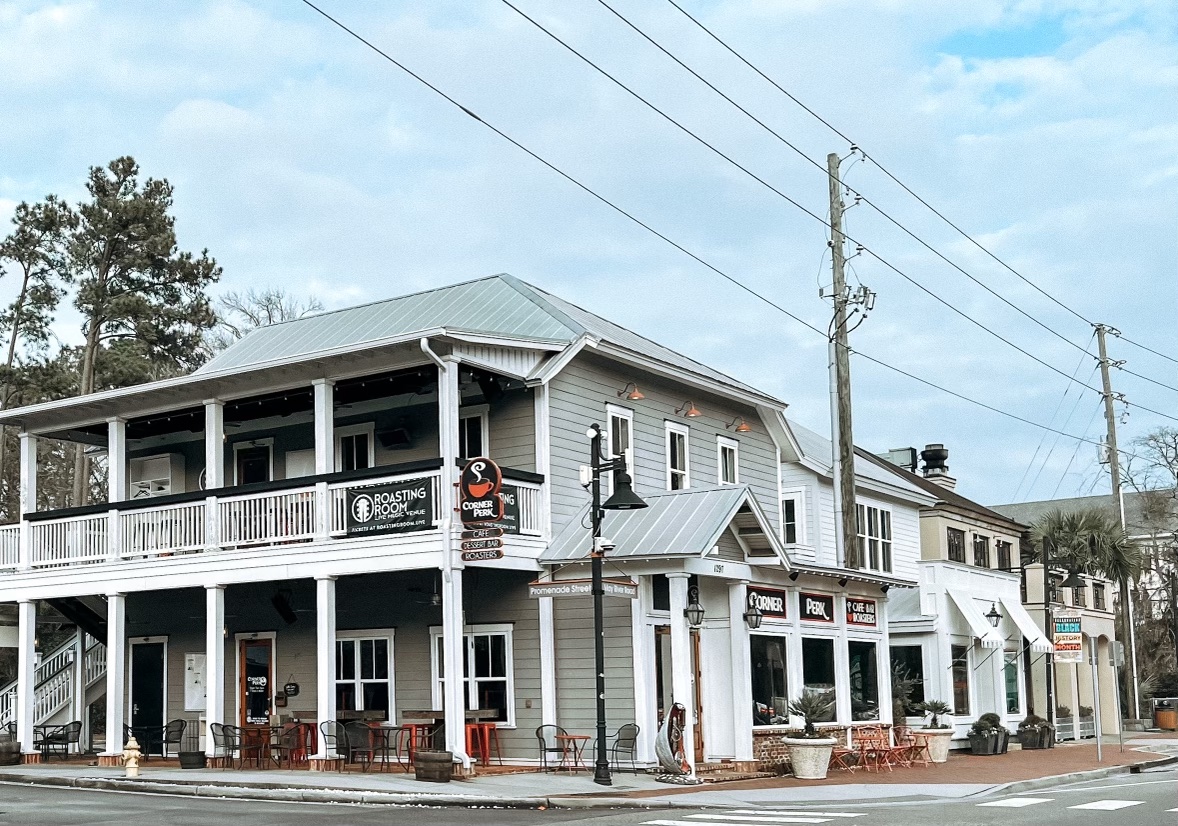 Vacationing In Palmetto Bluff Spend A Day Exploring Downtown Bluffton 