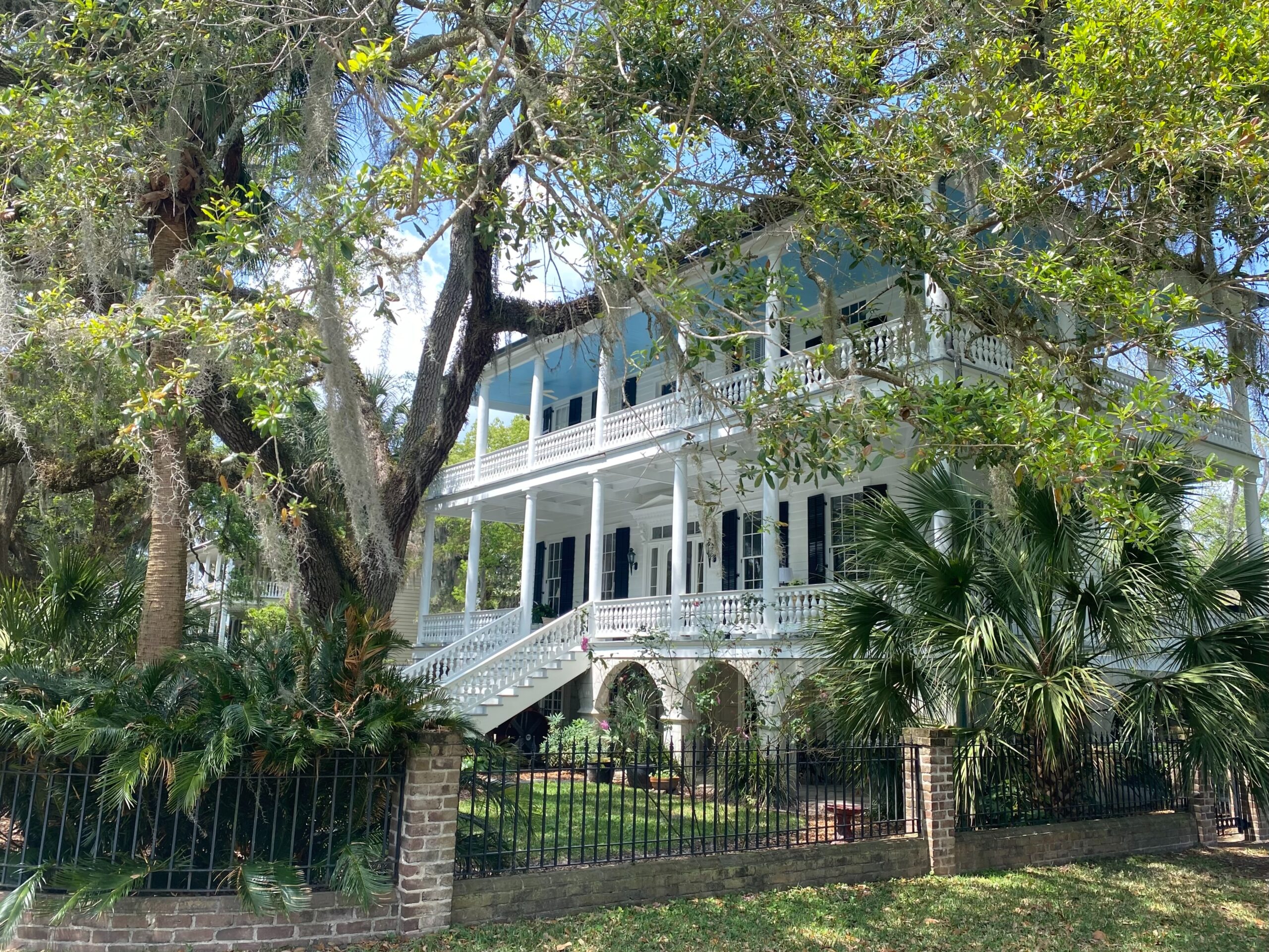 Exterior Image of historic home in Point neighborhood Beaufort SC 
