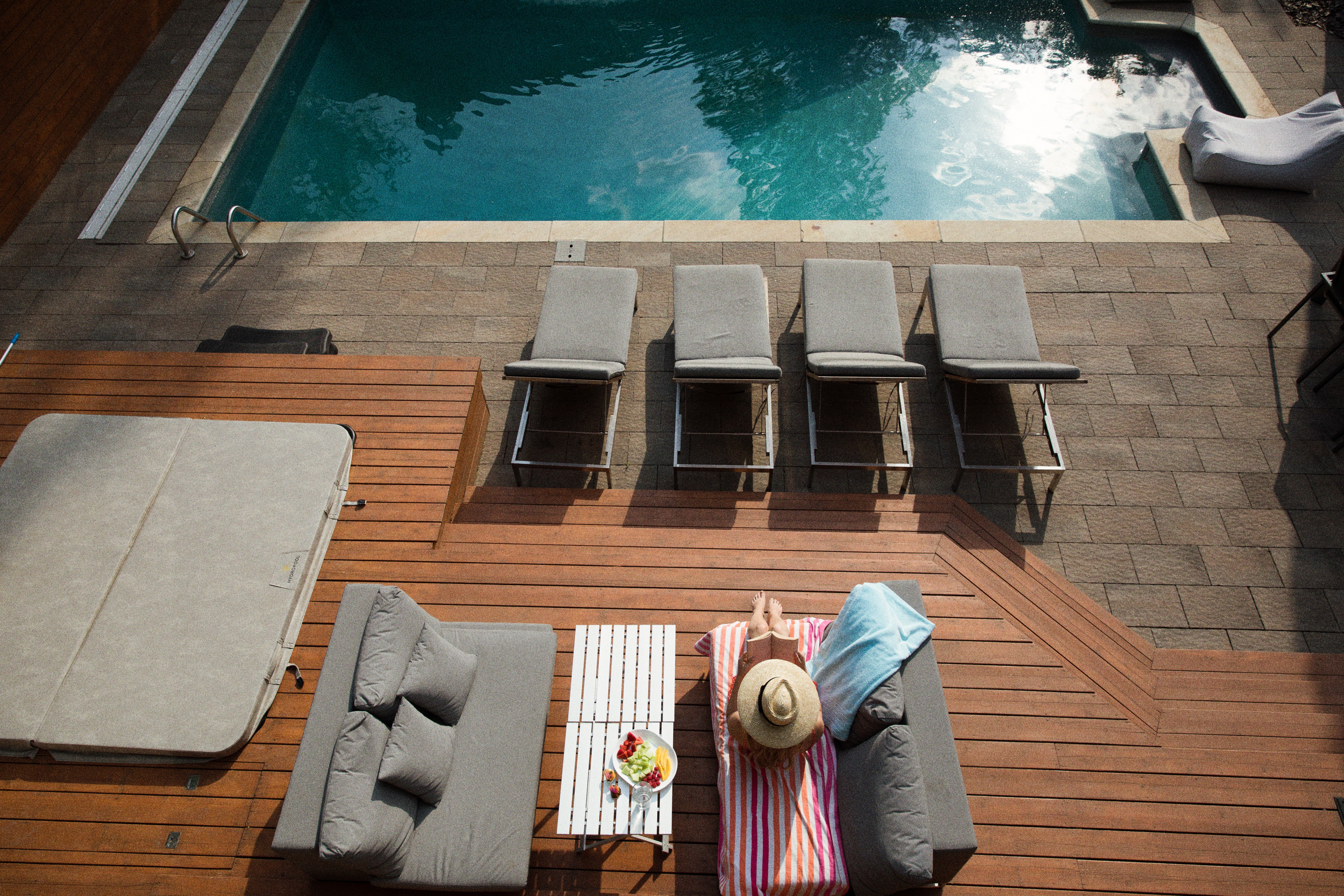 SHOULD YOU ADD A POOL TO YOUR VACATION RENTAL HOME?